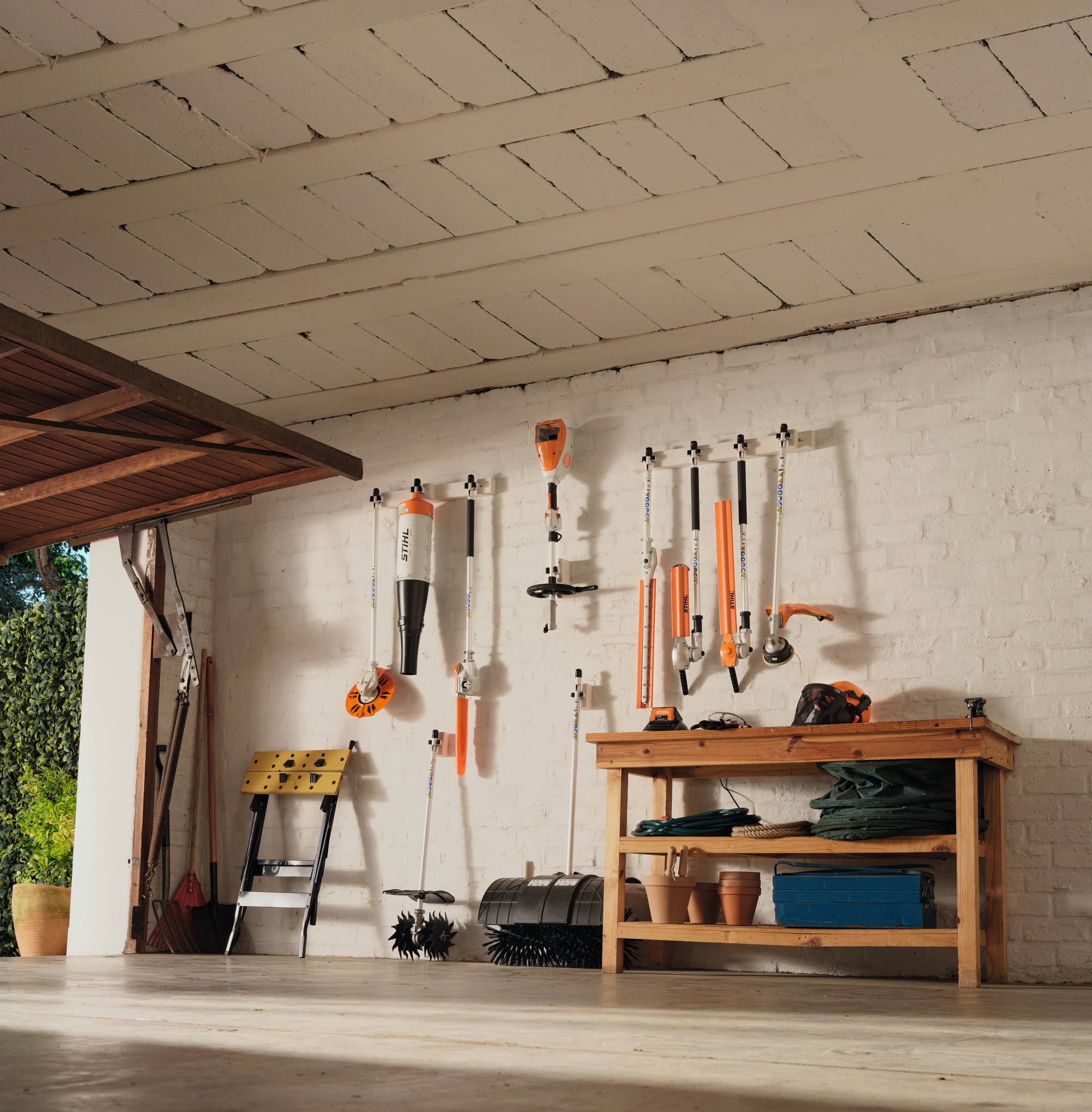 STIHL KMA 80 R - Akku-Kombimotor